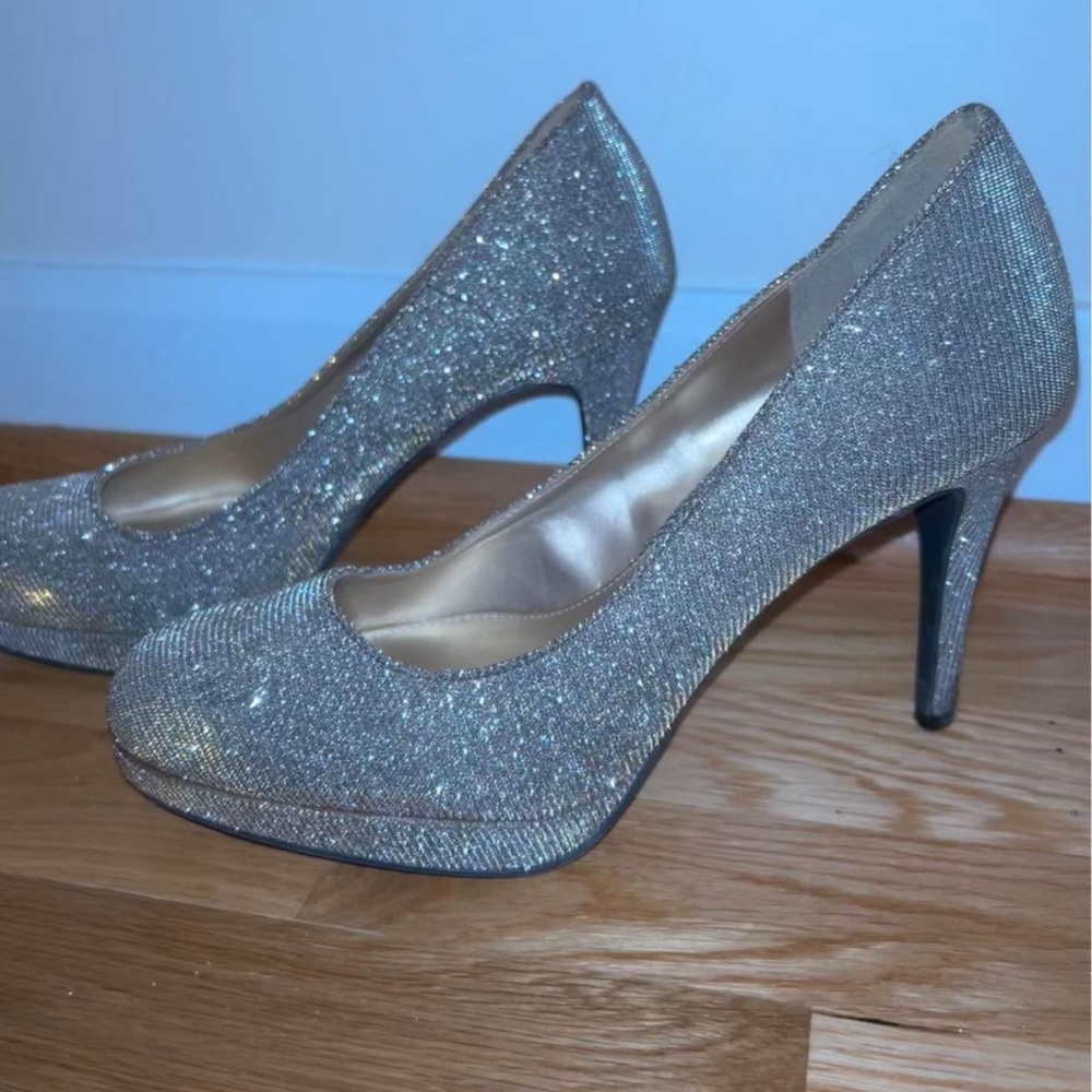 Fioni night heels size 8 only worn once